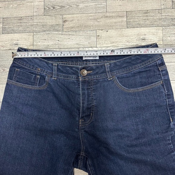 St. John's Bay | Denim Shorts | Blue | Size: 14 - Picture 5 of 8